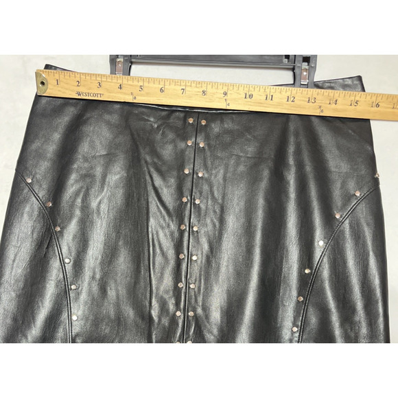 Faux Leather Pencil Skirt 8 Black Silver Studded Worthington Goth Mob Wife Biker - Picture 3 of 7